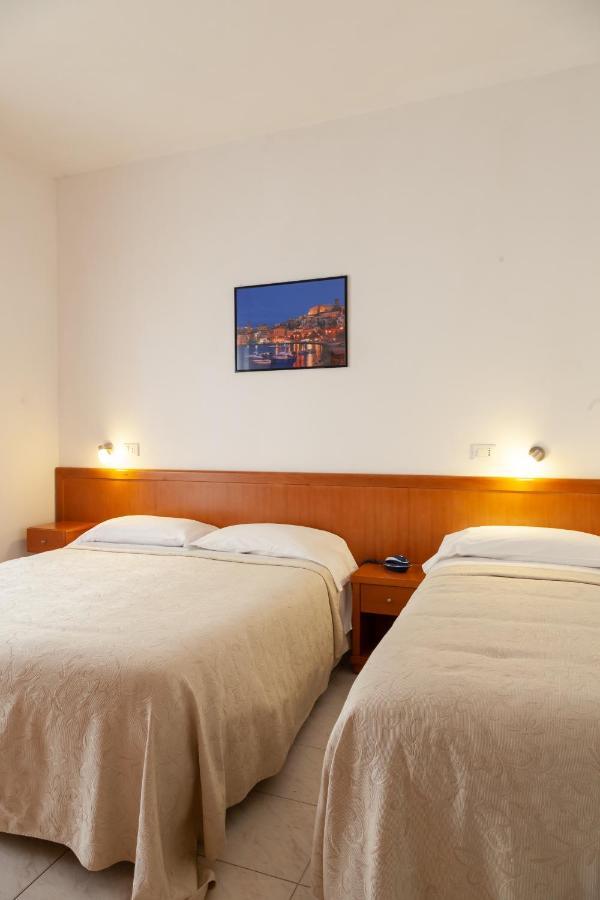 Hotel Viola Gaeta Exterior foto