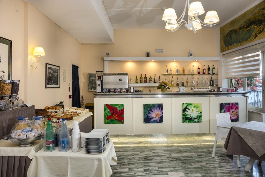 Hotel Viola Gaeta Exterior foto